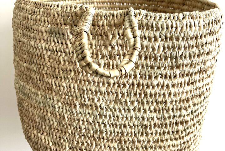 Handwoven from durable and sustainable seagrass.